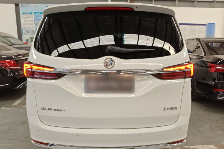 别克GL8 2020款 陆上公务舱 652T 豪华型车身外观6004