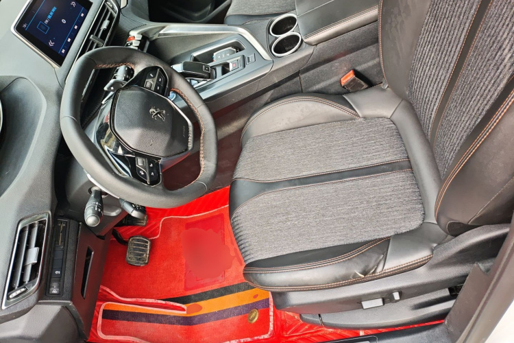 标致4008 2017款 350THP 精英版中控内饰20