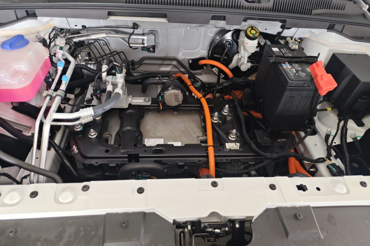 奇瑞新能源 艾瑞泽e 2024款 405km 出行版机舱底盘24