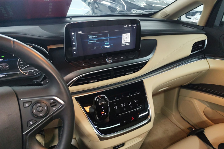 别克GL8 2023款 陆上公务舱 尊贵型中控内饰7002