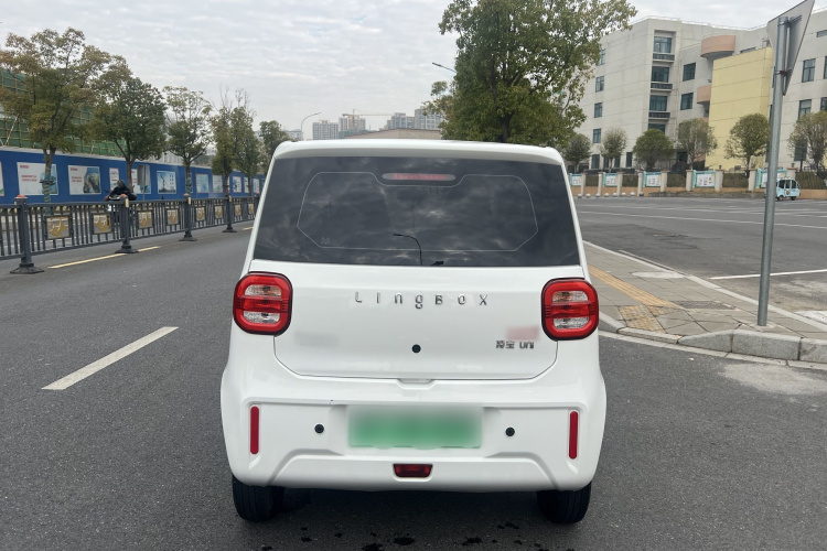 凌宝汽车 凌宝uni 2022款 超甜版车身外观6003