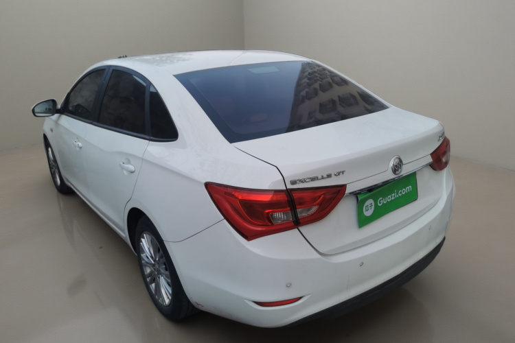 别克 英朗 2017款 15N 手动精英型车身外观5