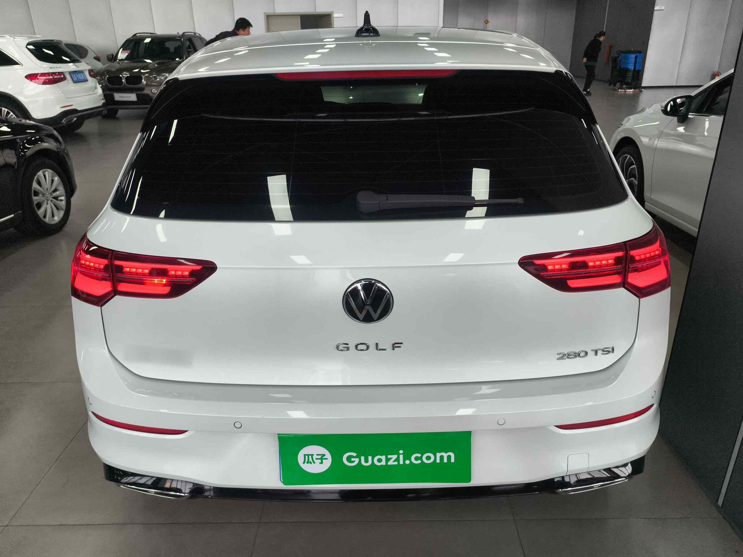 大众 高尔夫 2023款 改款 280TSI DSG R-Line Lite(3)