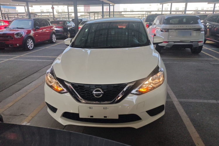 日产 轩逸 2022款 经典 1.6XE CVT舒适版车身外观2