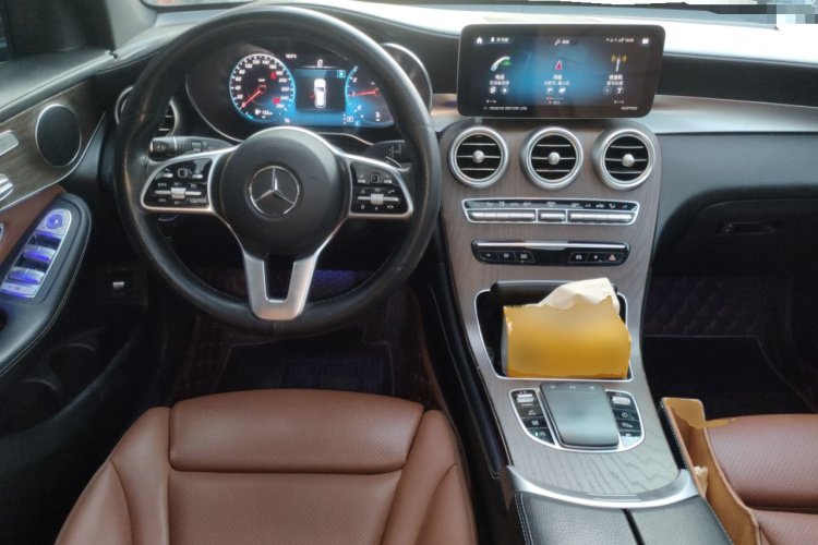 奔驰GLC 2022款 改款 GLC 260 L 4MATIC 豪华型中控内饰13