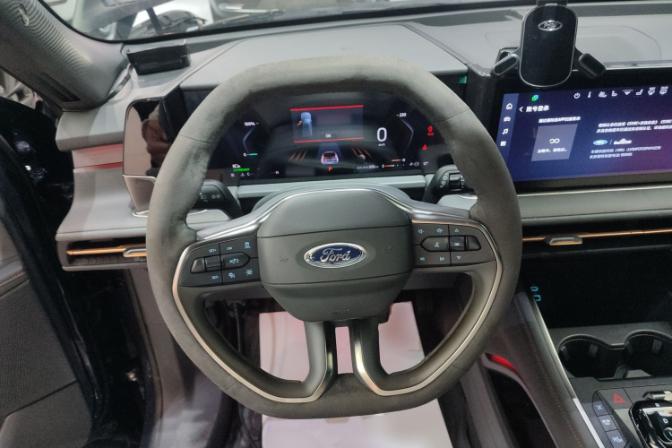福特 2023款 锐界L 2.0T EcoBoost E混动四驱七座至尊型中控内饰13