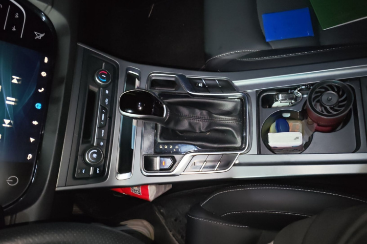 吉利汽车 帝豪 2018款 1.5L CVT向上互联版局部细节18