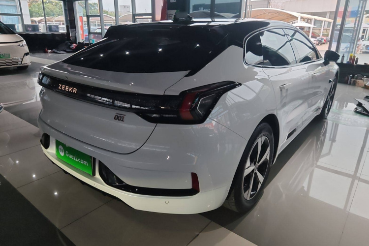 极氪001 2023款 WE版 86kWh车身外观6005