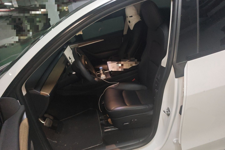 特斯拉 Model Y 2022款 后轮驱动版局部细节19