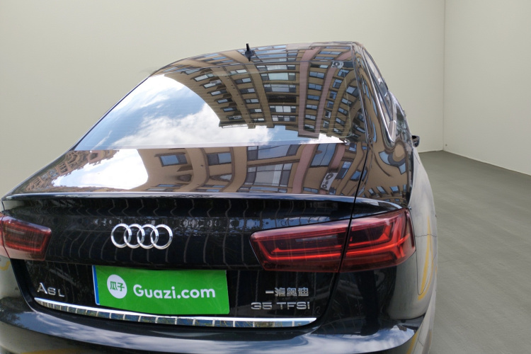 奥迪A6L 2018款 30周年年型 35 TFSI 时尚型车身外观6