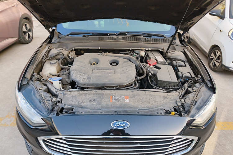 福特 蒙迪欧 2020款 EcoBoost 200 时尚型机舱底盘24