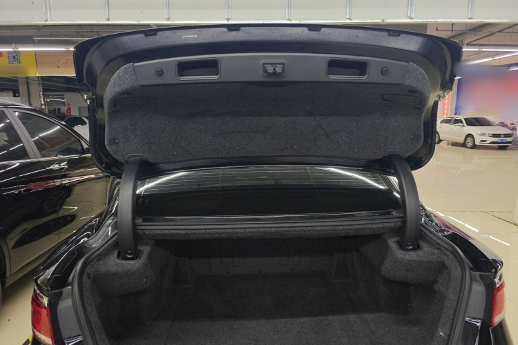 吉利汽车 博瑞 2021款 1.8T 领航版+机舱底盘23