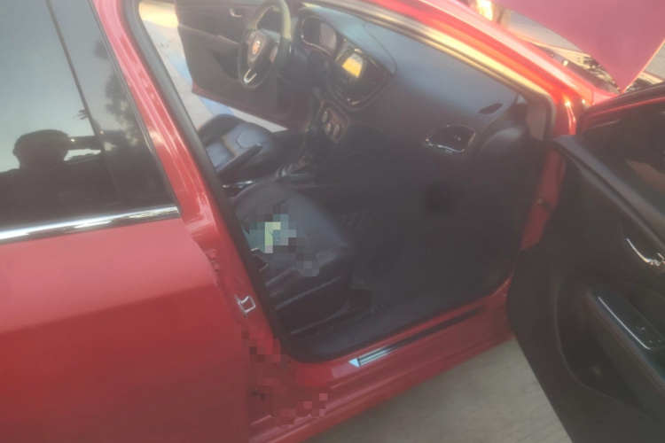 菲亚特 致悦 2014款 1.4T 自动运动版局部细节9005