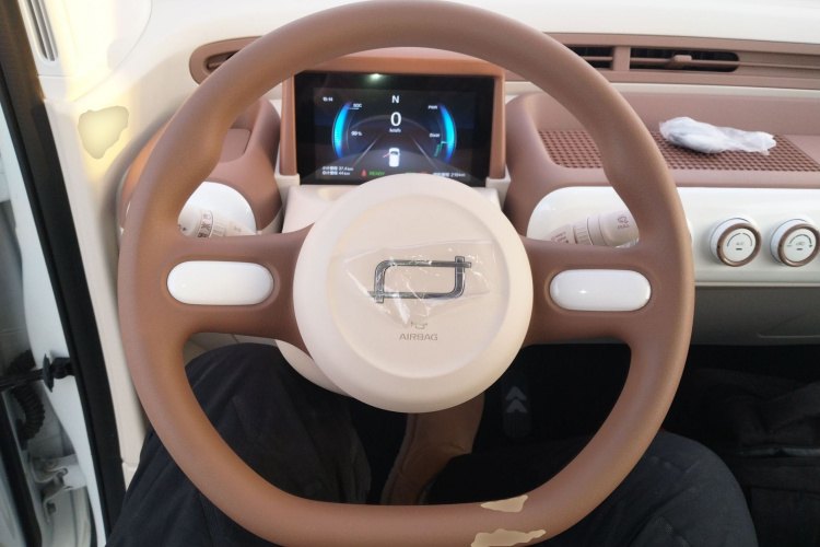 奔腾小马 2026款 222km 萌趣马 Plus中控内饰13