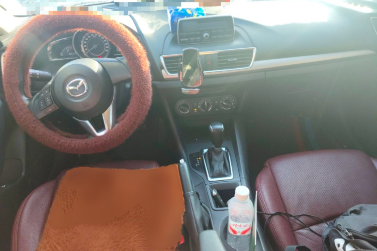 马自达3 昂克赛拉 2016款 三厢 1.5L 自动舒适型中控内饰12