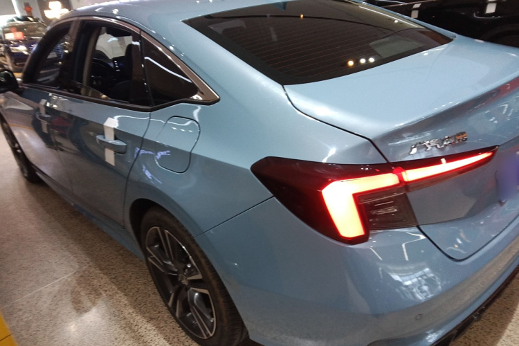 本田 型格 2023款 2.0L e:HEV 锐·尊享版车身外观4
