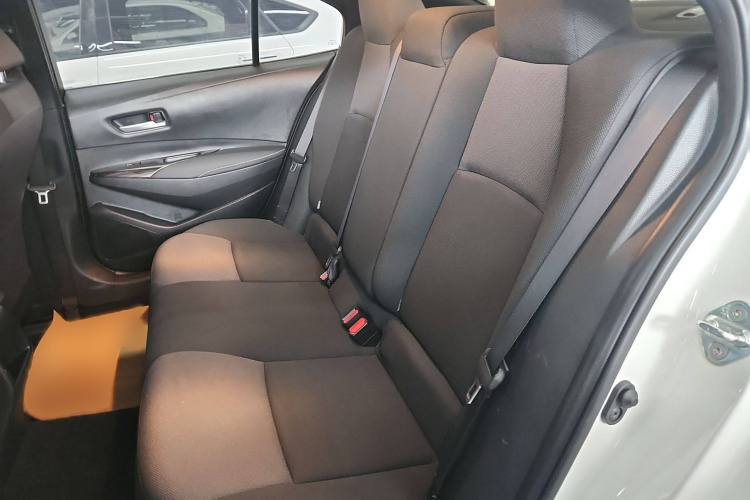 丰田 雷凌 2019款 185T CVT豪华版 国VI中控内饰7004