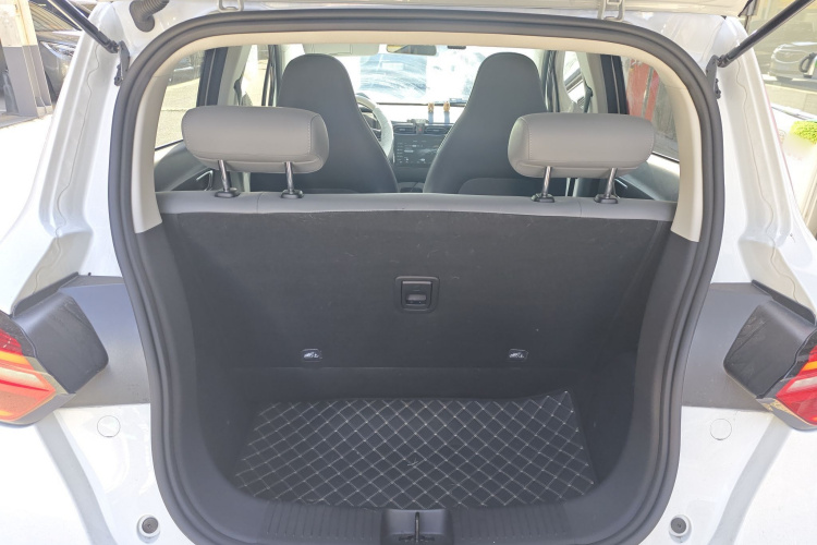 零跑汽车 零跑T03 2024款 310舒享版机舱底盘23