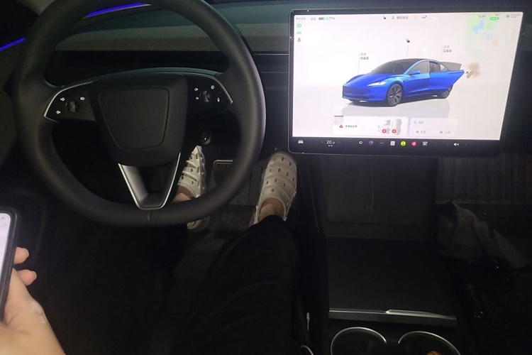 特斯拉 Model 3 2023款 后轮驱动版局部细节13