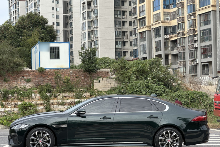 捷豹XFL 2022款 XFL 2.0T P250 两驱精英运动版车身外观6003