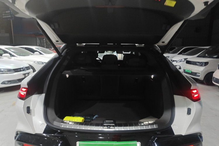 腾势Z9GT 2024款 1100四驱Ultra版局部细节23