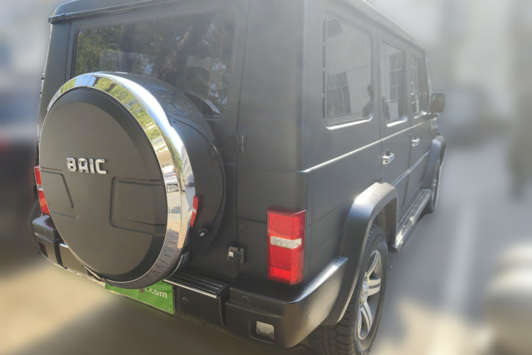 北京BJ80 2017款 2.3T 自动建军90周年纪念版车身外观7