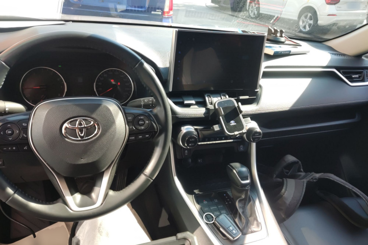 丰田 威兰达 2021款 2.0L CVT四驱豪华版中控内饰12