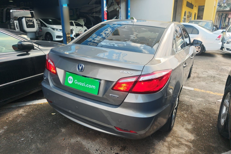 长安 逸动 2015款 1.6L 自动豪华型车身外观7