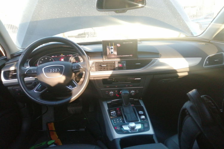 奥迪A6L 2018款 30周年年型 TFSI 进取型中控内饰12