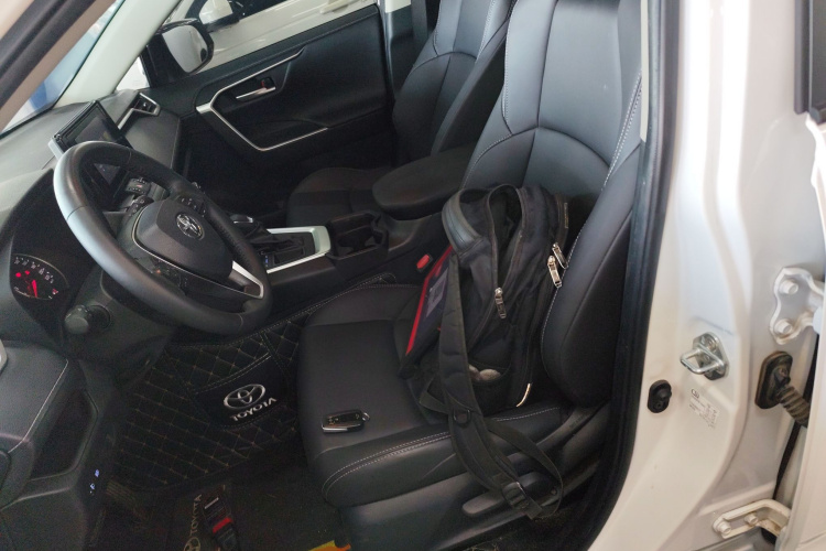 丰田 威兰达 2022款 2.0L CVT两驱都市版中控内饰19