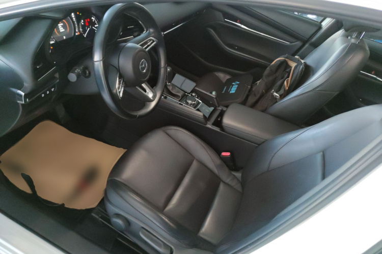 马自达3 昂克赛拉 2021款 2.0L 自动质雅版中控内饰19