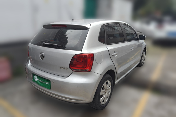 大众 Polo 2013款 1.4L 手动风尚版车身外观7