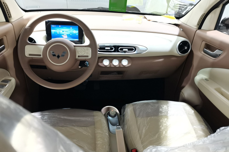 五菱汽车 宏光MINIEV 2025款 四门版 进阶款中控内饰12