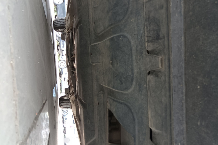 大众 朗逸 2013款 改款经典 1.6L 手动风尚版局部细节9007