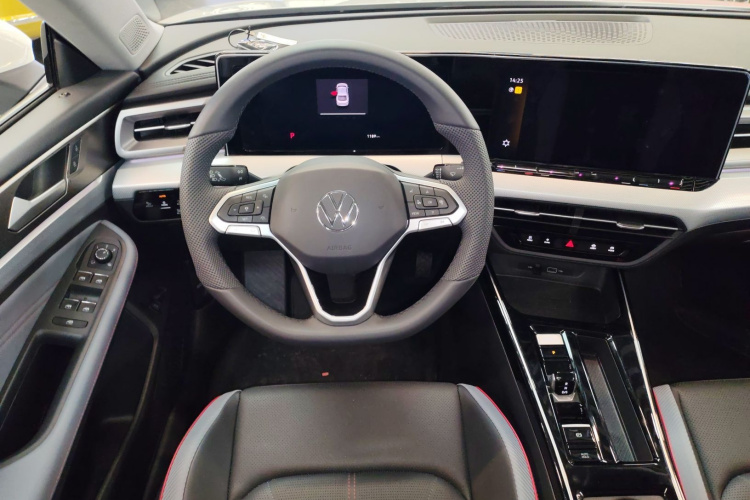 大众 2025款 凌渡L 280TSI DSG酷辣版中控内饰13