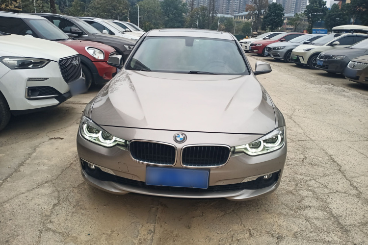 宝马3系 2017款 320Li 时尚型车身外观2