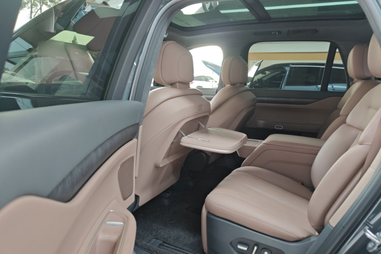 蔚来ES8 2023款 100kWh 签名版中控内饰21