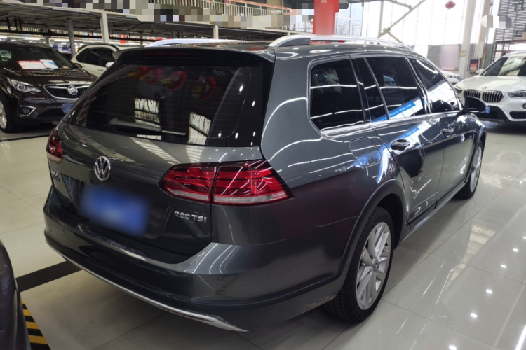 大众 高尔夫(进口) 2019款 1.8TSI 旅行版车身外观7