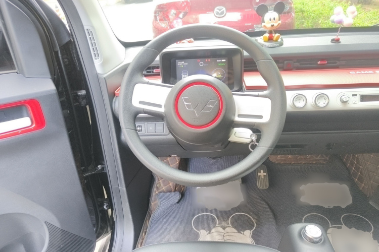 五菱汽车 宏光MINIEV 2022款 GAMEBOY 300km 玩咖款 磷酸铁锂局部细节13