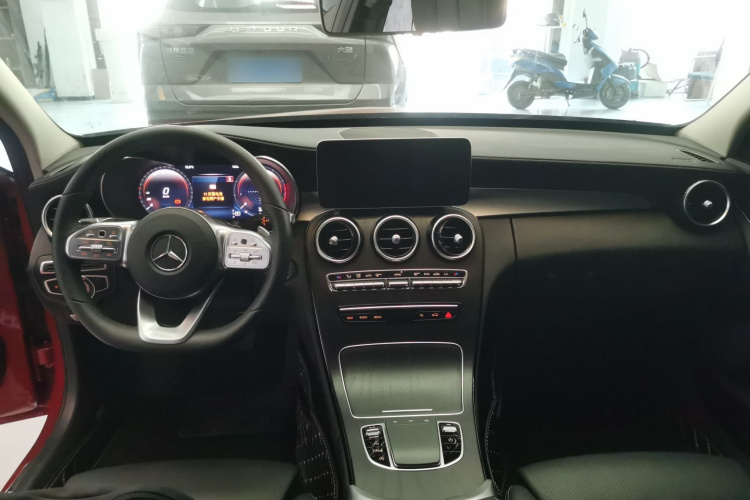 奔驰C级 2020款 改款 C 200 L 时尚型运动版中控内饰7002