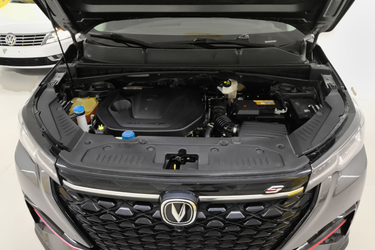长安CS55PLUS 2021款 蓝鲸版 1.5T DCT尊贵型机舱底盘24