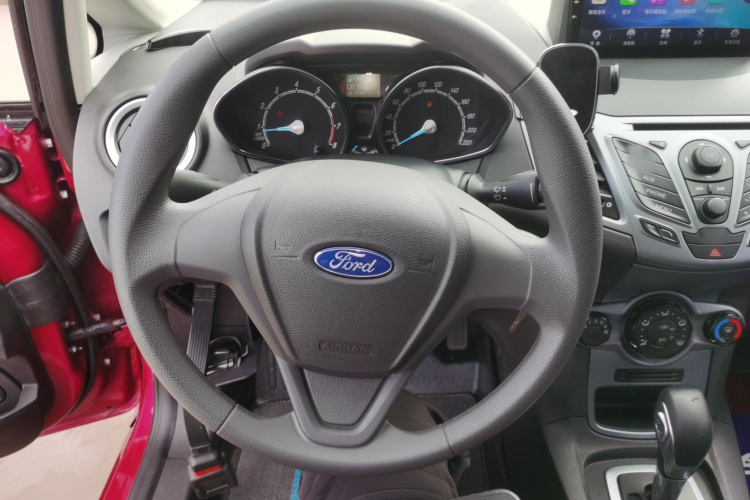 福特 嘉年华 2013款 两厢 1.5L 自动时尚型局部细节13