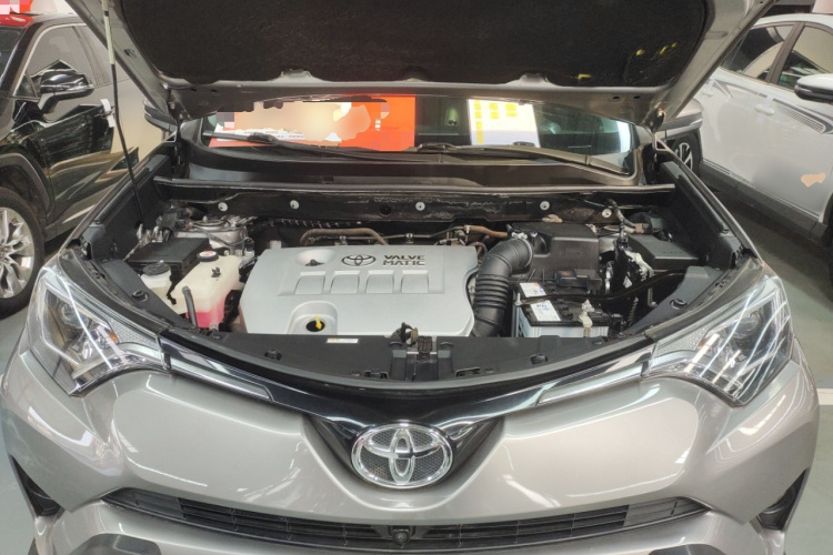 丰田 RAV4荣放 2016款 2.0L CVT两驱风尚版 国V局部细节24