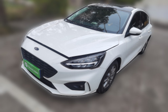 福特 福克斯 2021款 两厢 EcoBoost 180 自动锋潮型