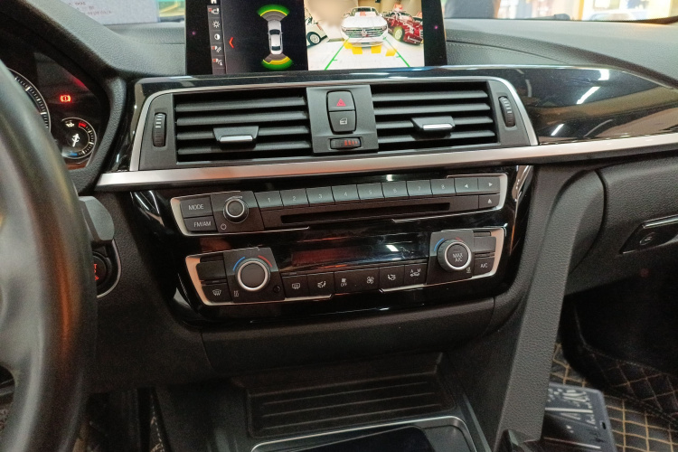 宝马3系 2018款 320Li 领先型M运动套装局部细节16