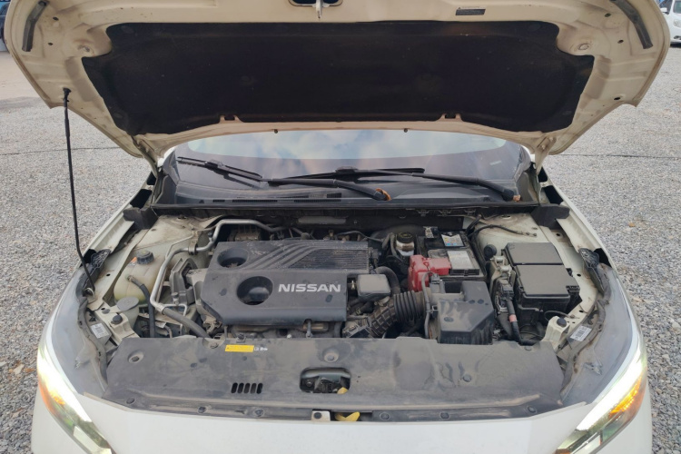 日产 轩逸 2021款 1.6L XL CVT悦享版机舱底盘24