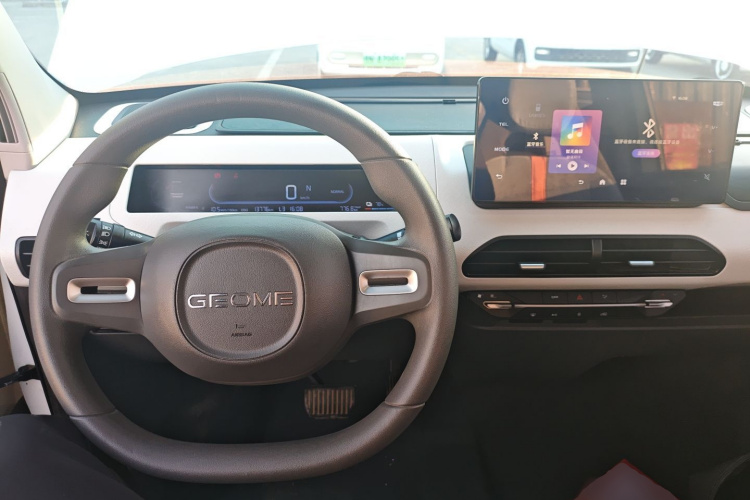 吉利银河 2024款 熊猫mini 200km 龙腾PRO版中控内饰12