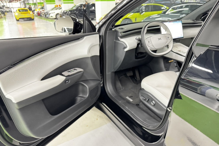 小鹏G7 2025款 702 超长续航 Max中控内饰7005