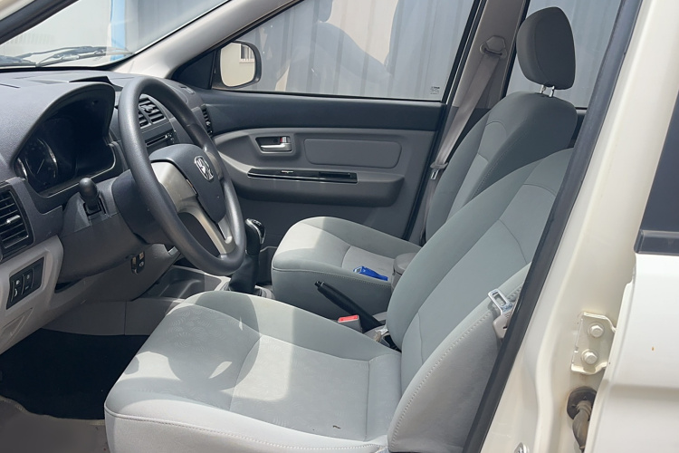 北汽威旺M20 2014款 1.5L实用型BJ415A中控内饰7002