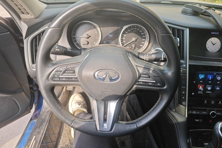 英菲尼迪Q50L 2018款 2.0T 舒适版 国VI中控内饰13